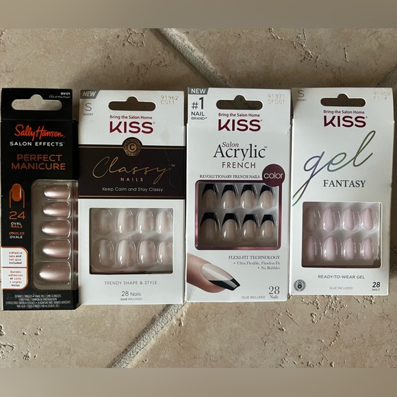 KISS & Sally Hansen Press-on Nails - Pink and Nude Shades - Picture 1 of 1